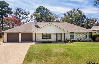 10801 Harvest Wood Dr in Tyler, TX - Building Photo - Building Photo