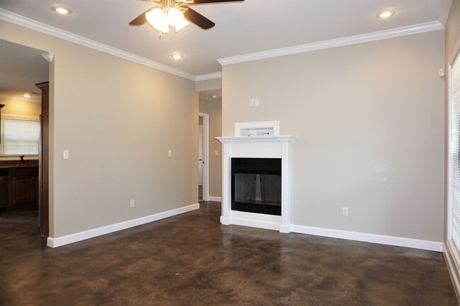 3816 Hillside Dr in Jonesboro, AR - Foto de edificio - Building Photo