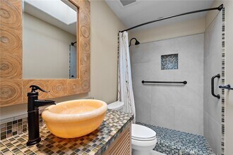 1623 W Balboa Blvd in Newport Beach, CA - Building Photo - Building Photo