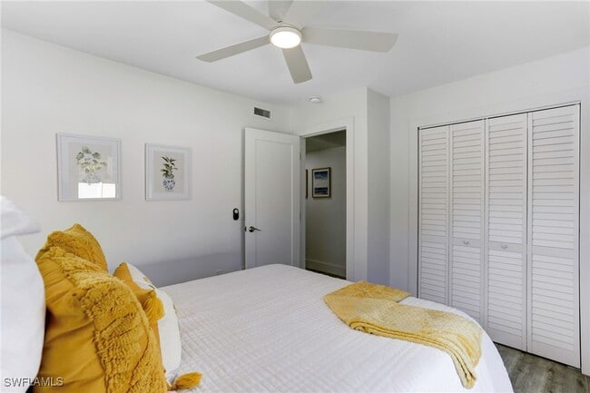 property at 10842 Vanderbilt Dr