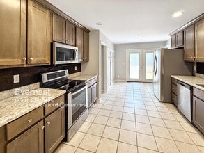 122 Brawley Dr in Owens Cross Roads, AL - Building Photo - Building Photo
