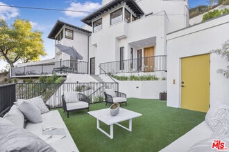 3101 Belden Dr in Los Angeles, CA - Building Photo - Building Photo