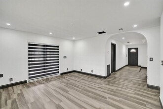 1705 SW 100th Ave in Miramar, FL - Building Photo - Building Photo