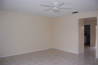 2000 SW 96th Ave-Unit -2N in Miramar, FL - Foto de edificio - Building Photo
