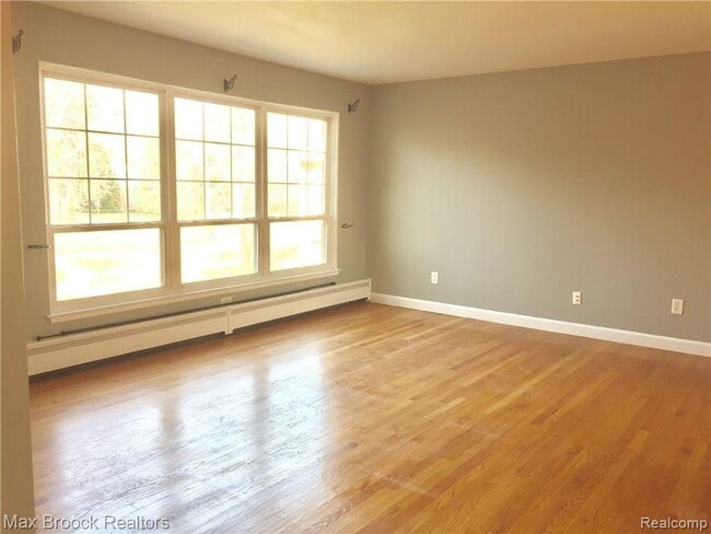 3210 Shenandoah Dr in Royal Oak, MI - Building Photo - Building Photo