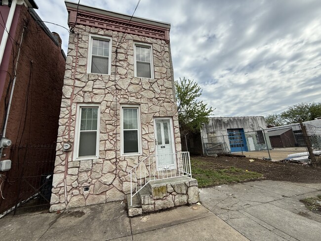 property at 920 Newton Ave