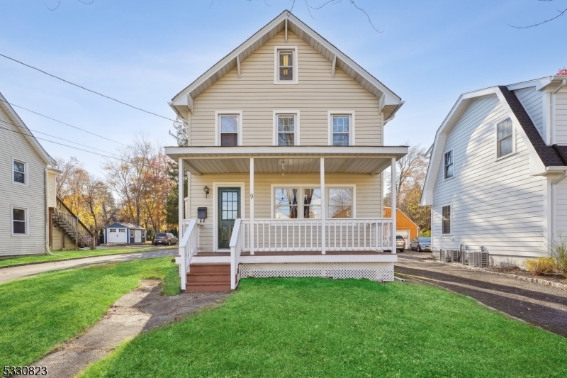 9 Belmont Ave in Madison, NJ - Building Photo