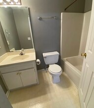 17 Cheltenham Dr in Clayton, NC - Building Photo - Building Photo