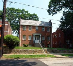 2918 P St SE in Washington, DC - Building Photo - Building Photo