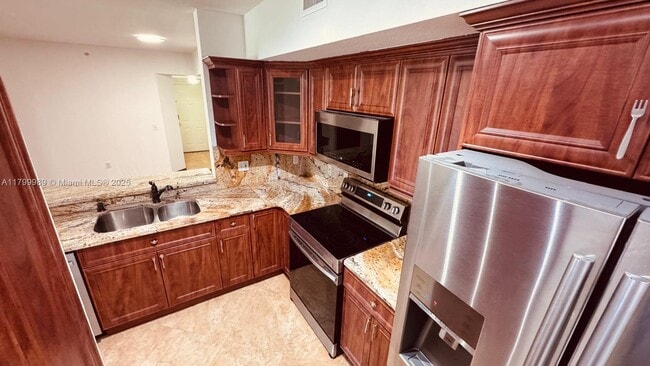 2516 Centergate Dr in Miramar, FL - Building Photo - Building Photo