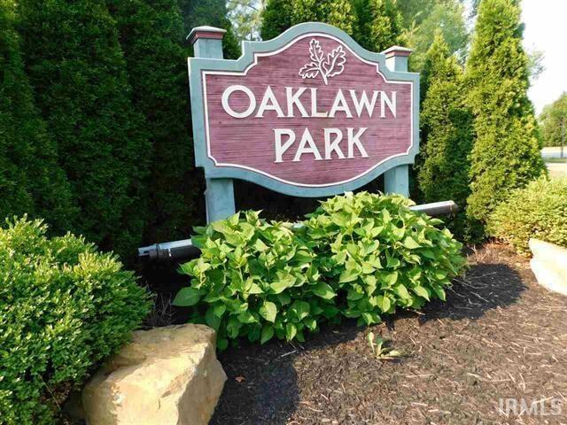 3432 S Oaklawn Cir in Bloomington, IN - Foto de edificio - Building Photo