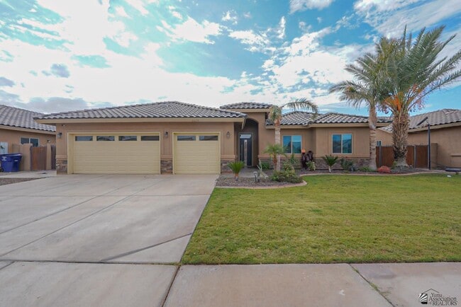 property at 4429 W 25th Ln