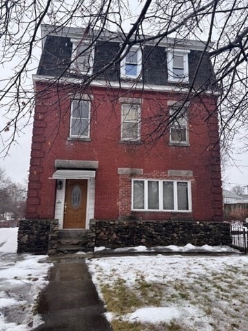 property at 308 Plantation St