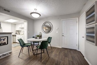 Waterfield Court in Aurora, CO - Building Photo - Building Photo