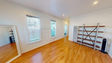 215 Evergreen Ave in Imperial Beach, CA - Building Photo - Building Photo