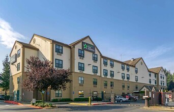 Furnished Studio-Seattle - Everett - North in Everett, WA - Foto de edificio - Building Photo