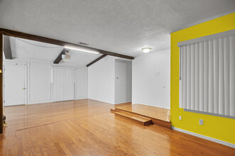 2629 Peach Tree Ln in Irving, TX - Building Photo - Building Photo
