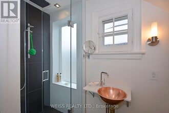 34 Edmund Ave in Toronto, ON - Building Photo - Building Photo