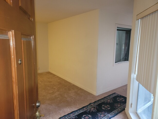 73 Woodrow St, Unit 73 in Daly City, CA - Building Photo - Building Photo