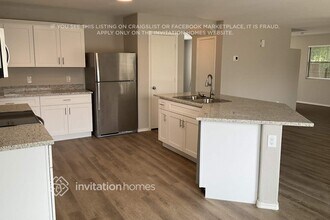 8806 N 67th Ln in Peoria, AZ - Building Photo - Building Photo