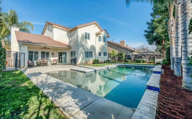 property at 2927 E Solar Ave