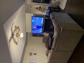 625 W Edgewood St in Springfield, MO - Building Photo - Building Photo