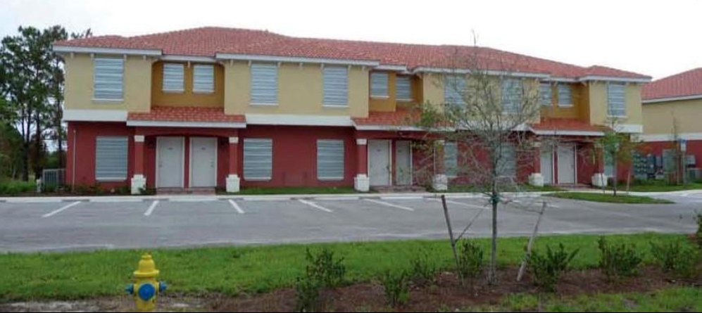 Bonita Preserve Lakeview Townhomes in Bonita Springs, FL - Foto de edificio