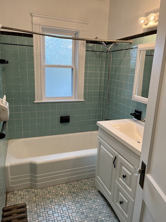 10 Eliot St, Unit 10 in Medford, MA - Building Photo - Building Photo