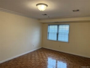 3 Cross St in Suffern, NY - Building Photo - Building Photo