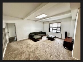 89 Metropolitan Oval in Bronx, NY - Building Photo - Building Photo