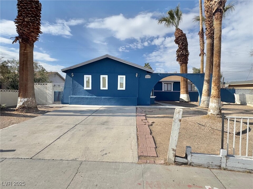 5119 Reeder Cir in Las Vegas, NV - Building Photo