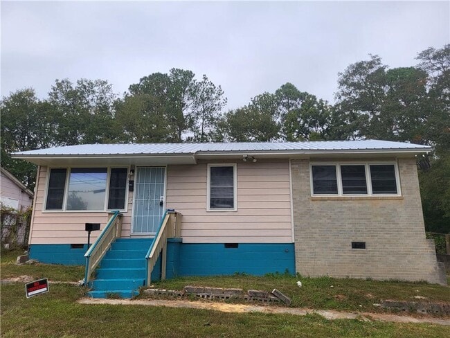 property at 873 Ell St