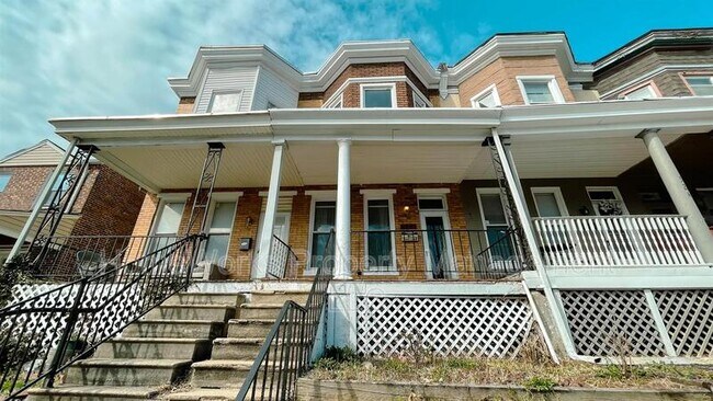 522 E 38th St photo'