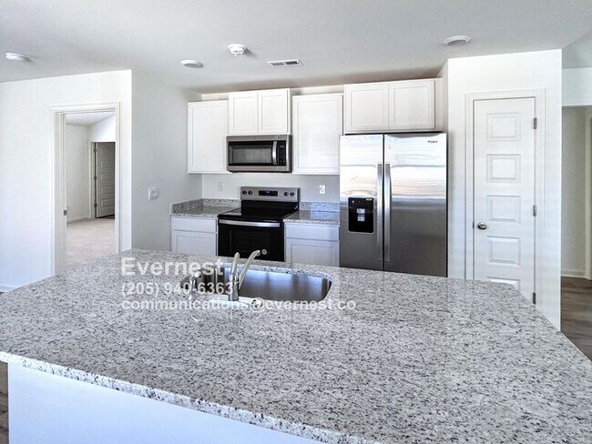 1435 Long Leaf Ln in Odenville, AL - Building Photo - Building Photo