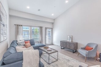 98 Apartments in Owasso, OK - Foto de edificio - Building Photo