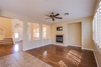 11245 Newbury Hills Ave in Las Vegas, NV - Building Photo - Building Photo