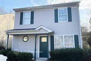 371 Coral Cir in Mcdonough, GA - Building Photo