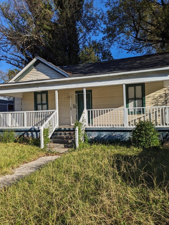 645 Rutherford Ave in Macon, GA - Building Photo