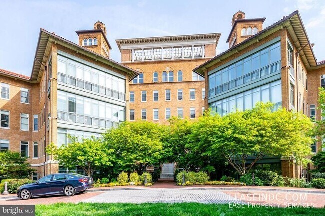 property at 2425 L St NW