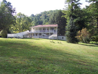 129 Old Mill Rd in Beckley, WV - Building Photo