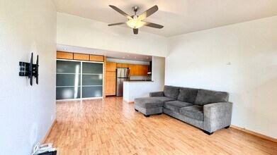 239 Mananai Pl in Honolulu, HI - Building Photo - Building Photo