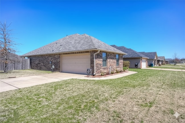 property at 3834 Pickering Pass Dr