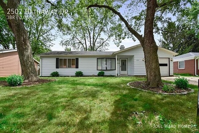 property at 2507 Hathaway Dr