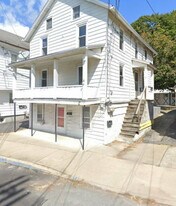 89 N Main St in Bangor, PA - Building Photo