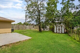 13226 Rockglen St in Houston, TX - Building Photo - Building Photo