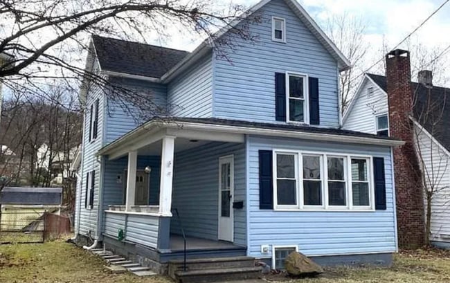 property at 1104 Sunday St
