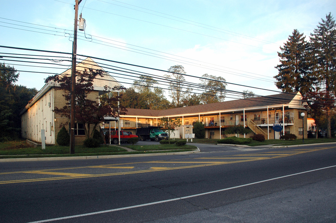 Trenton Road Apartments in Browns Mills, NJ - Building Photo