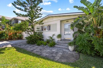 132 30th Ave S in Jacksonville Beach, FL - Building Photo - Building Photo