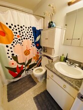 1717 park, Unit 23 in Houston, TX - Building Photo - Building Photo