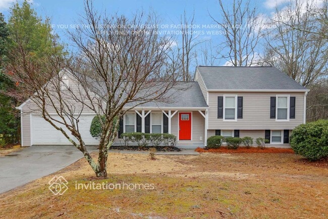 property at 1439 Summit Chase Dr SW